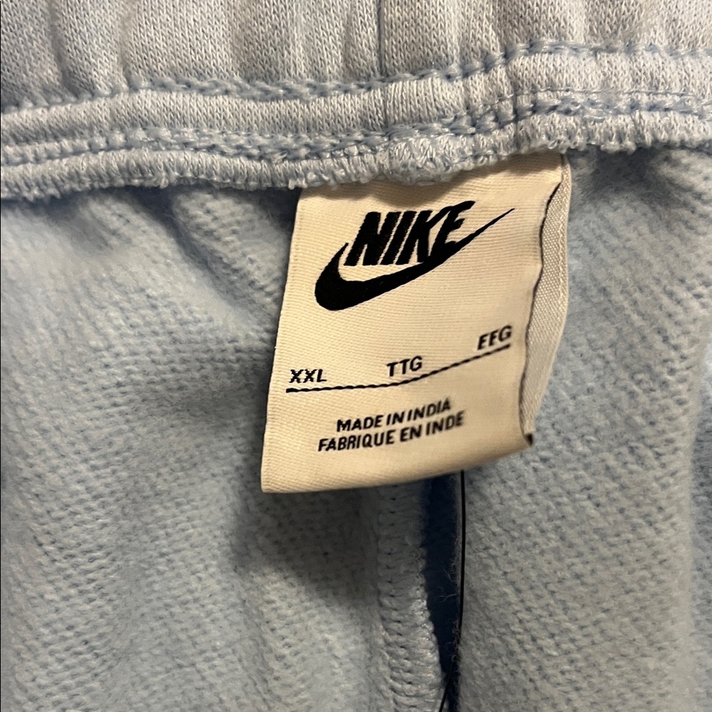 Nike Standard Fit Mid Rise - Picture 13 of 14